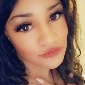 Meet your Posher, Amara